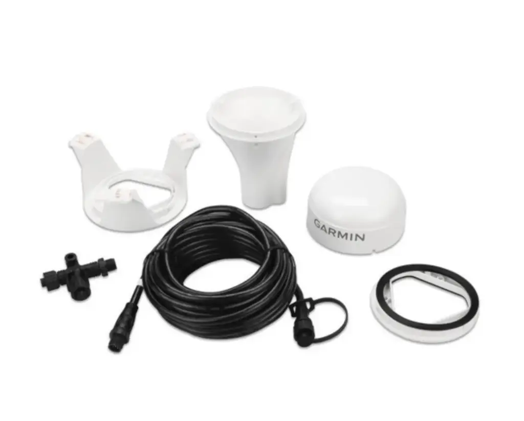 GPS ANTANNAE 24xd  NMEA2000 -GARMIN 